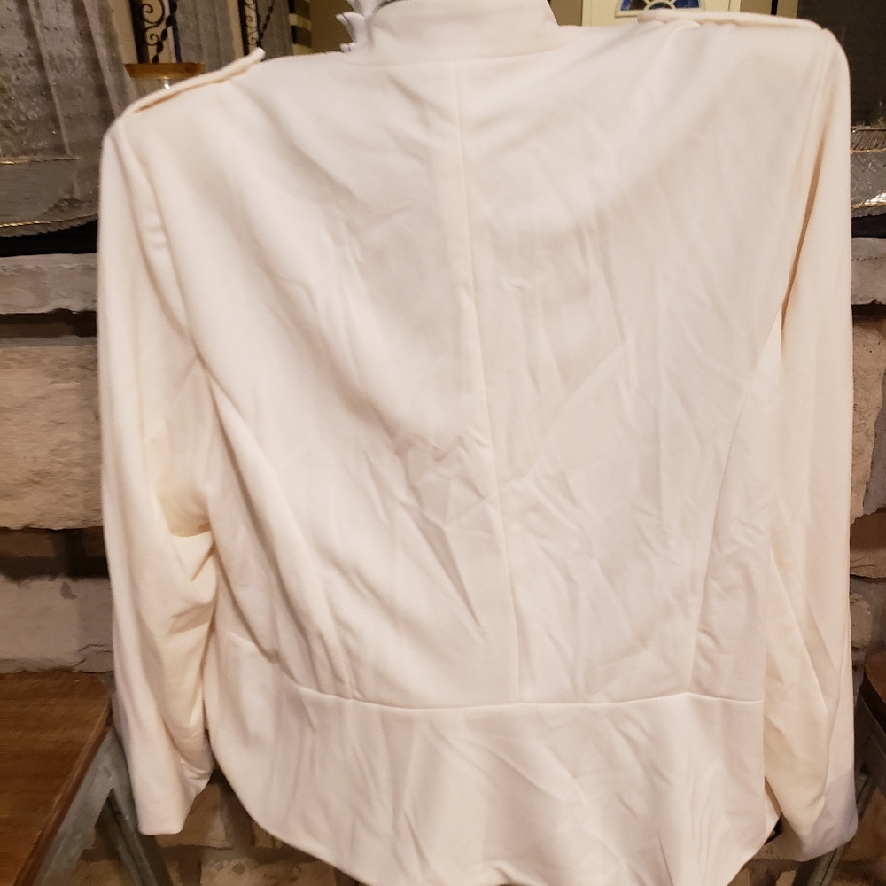 Jacket - Picture 2 of 5